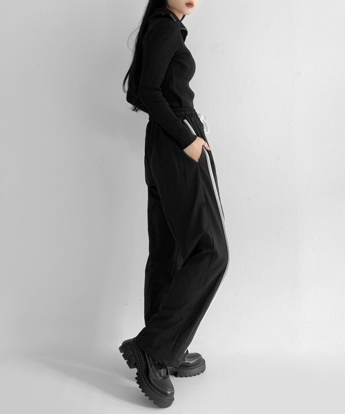 LVEU.（ラブユ.）の「【ZOZOTOWN限定】Side line pants / サイドラインパンツ（その他パンツ・レディース・ブラック・FREE）」の3枚目の写真