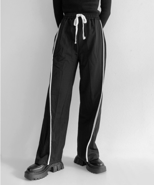 LVEU.（ラブユ.）の「【ZOZOTOWN限定】Side line pants / サイドラインパンツ（その他パンツ・レディース・ブラック・FREE）」の13枚目の写真