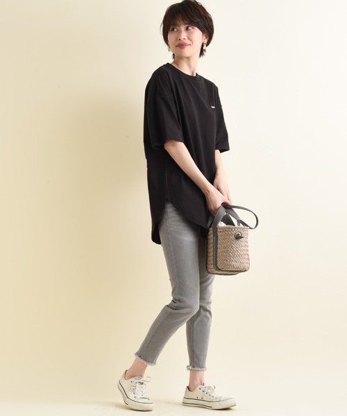 Lee(リー)の「【LEE】ROUNDHEM H/S TEE(Tシャツ/カットソー・レディース・ブラック/ホワイト・FREE)」の11枚目の写真