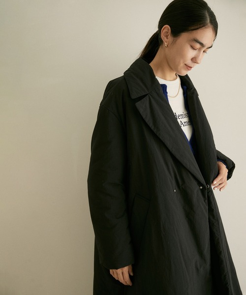 SALON adam et rope'(サロン アダム エ ロペ)の「【撥水加工・軽量】中綿チェスターコート(チェスターコート・レディース・ブラック/オフホワイト・FREE)」の20枚目の写真