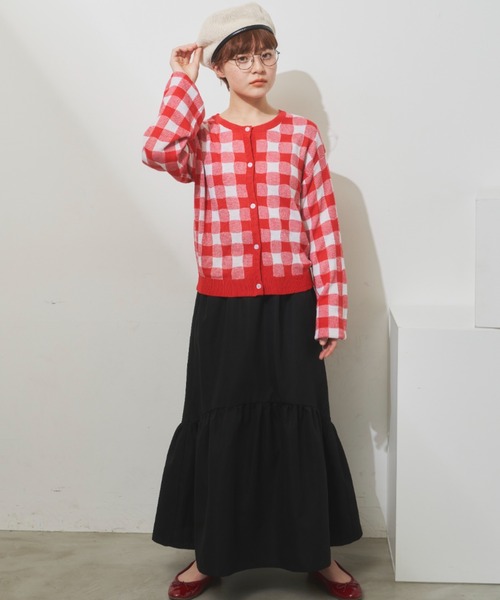 MERLOT（メルロー）の「ラウンドヘムティアード切り替えスカート（スカート・レディース・ブラック/グレイッシュベージュ/グリーン・FREE）」の21枚目の写真