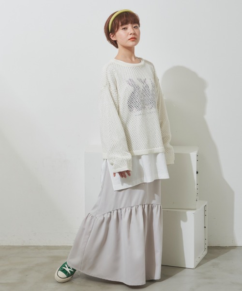 MERLOT（メルロー）の「ラウンドヘムティアード切り替えスカート（スカート・レディース・ブラック/グレイッシュベージュ/グリーン・FREE）」の4枚目の写真