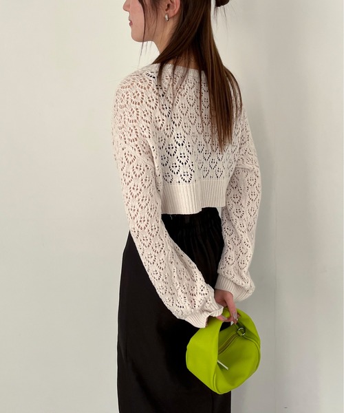 EPIMI E'PIMMY（エピミエピミー）の「透かし編みショートボレロカーディガン（カーディガン/ボレロ・レディース・ベージュ/ブラック/オリーブ/オフホワイト・MEDIUM）」の6枚目の写真