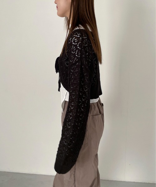 EPIMI E'PIMMY（エピミエピミー）の「透かし編みショートボレロカーディガン（カーディガン/ボレロ・レディース・ベージュ/ブラック/オリーブ/オフホワイト・MEDIUM）」の10枚目の写真