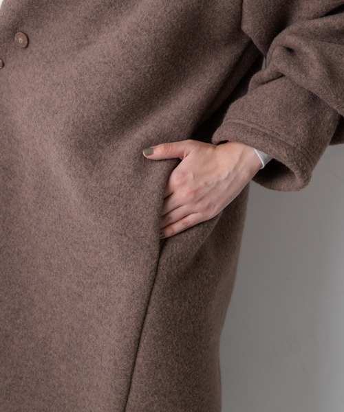 WEGO（ウィゴー）の「MUMU&GO/フェイクウールガウンコート（ノーカラーコート・レディース・ベージュ/ブラック/ライトブラウン/マスタード・FREE）」の13枚目の写真