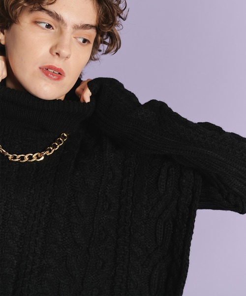 casane（カサネ）の「ケーブルレイヤードニット（ニット/セーター・レディース・ダークグリーン/ブラック・FREE）」の8枚目の写真