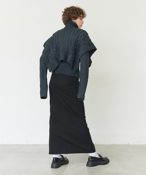 casane（カサネ）の「ケーブルレイヤードニット（ニット/セーター・レディース・ダークグリーン/ブラック・FREE）」の18枚目の写真
