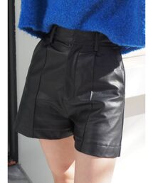 EVRIS | フェイクレザーショートパンツ(その他パンツ)
