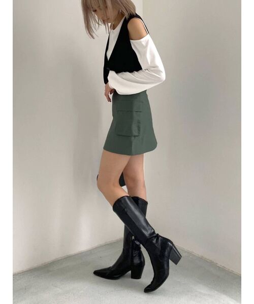 EMODA（エモダ）の「ショルダーカットルーズトップス（Tシャツ/カットソー・レディース・グリーン/アイボリー/ブラック/その他・FREE）」の15枚目の写真