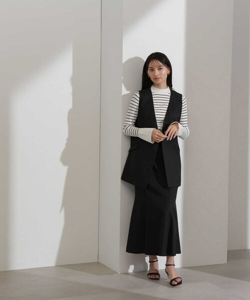 NATURAL BEAUTY BASIC(ナチュラルビューティーベーシック)の「ノーカラージレ(ブルゾン・レディース・ブラック/オフホワイト・SMALL/MEDIUM)」の5枚目の写真