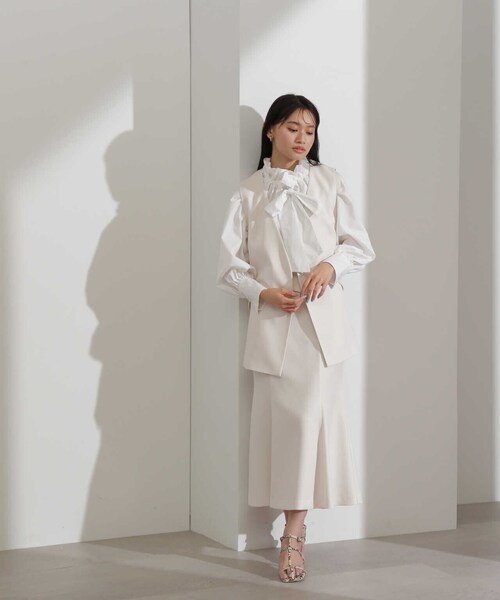 NATURAL BEAUTY BASIC(ナチュラルビューティーベーシック)の「ノーカラージレ(ブルゾン・レディース・ブラック/オフホワイト・SMALL/MEDIUM)」の12枚目の写真
