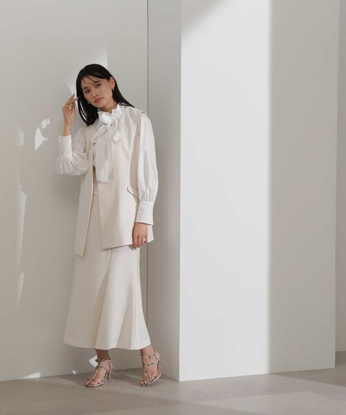 NATURAL BEAUTY BASIC(ナチュラルビューティーベーシック)の「ノーカラージレ(ブルゾン・レディース・ブラック/オフホワイト・SMALL/MEDIUM)」の10枚目の写真