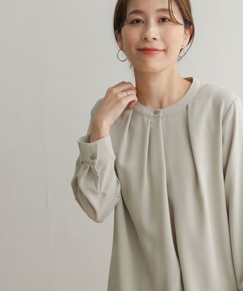 URBAN RESEARCH DOORS(アーバンリサーチドアーズ)の「フロントアシメタックブラウス(シャツ/ブラウス・レディース・ライトグレー/ネイビー・MEDIUM)」の3枚目の写真