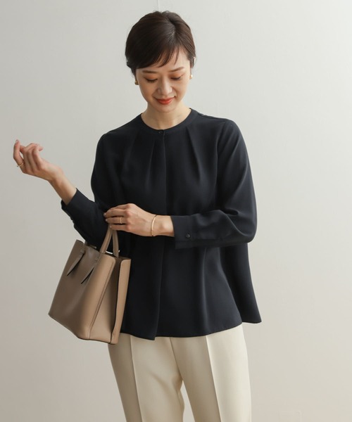 URBAN RESEARCH DOORS(アーバンリサーチドアーズ)の「フロントアシメタックブラウス(シャツ/ブラウス・レディース・ライトグレー/ネイビー・MEDIUM)」の16枚目の写真