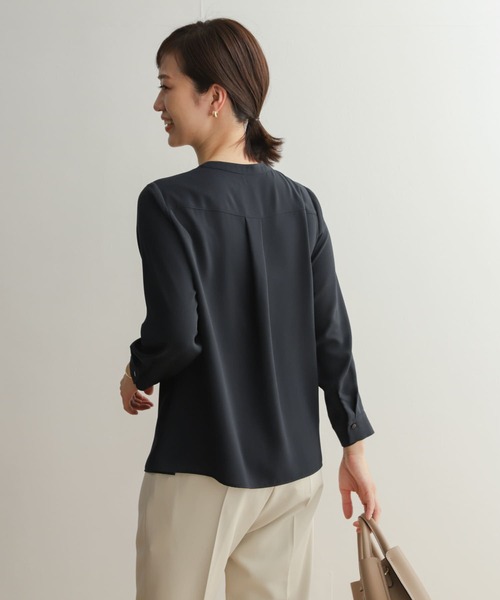 URBAN RESEARCH DOORS(アーバンリサーチドアーズ)の「フロントアシメタックブラウス(シャツ/ブラウス・レディース・ライトグレー/ネイビー・MEDIUM)」の17枚目の写真
