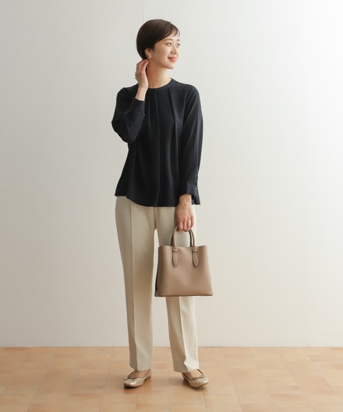 URBAN RESEARCH DOORS(アーバンリサーチドアーズ)の「フロントアシメタックブラウス(シャツ/ブラウス・レディース・ライトグレー/ネイビー・MEDIUM)」の20枚目の写真