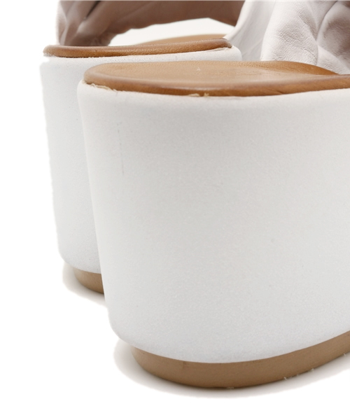 CIAOPANIC（チャオパニック）の「【Ciaopanic】【INUOVO】　5024Leathersandals（サンダル・レディース・ブラック/ホワイト・37/36）」の5枚目の写真