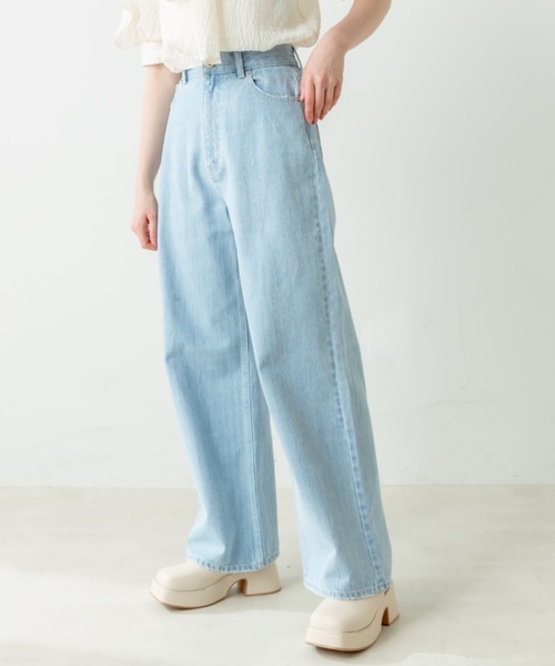 OLIVE des OLIVE(オリーブデオリーブ)の「脚長ワイドデニムパンツ(デニムパンツ・レディース・ブルー/サックスブルー・FREE)」の7枚目の写真