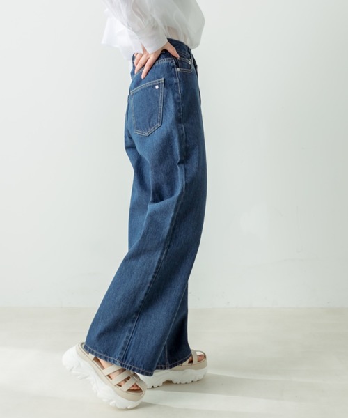 OLIVE des OLIVE(オリーブデオリーブ)の「脚長ワイドデニムパンツ(デニムパンツ・レディース・ブルー/サックスブルー・FREE)」の14枚目の写真
