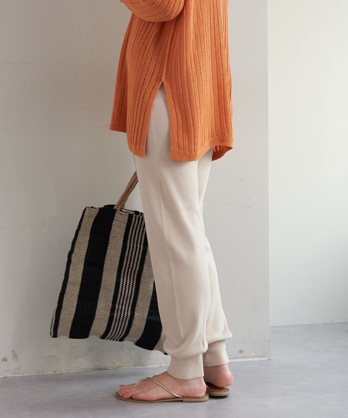 SHENERY（シーナリー）の「ニットジョガーパンツ（その他パンツ・レディース・ライトグレー/アイボリー・FREE）」の14枚目の写真