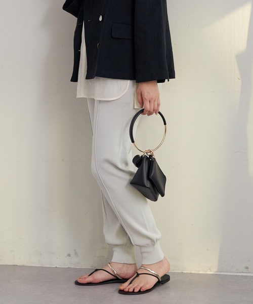 SHENERY（シーナリー）の「ニットジョガーパンツ（その他パンツ・レディース・ライトグレー/アイボリー・FREE）」の5枚目の写真