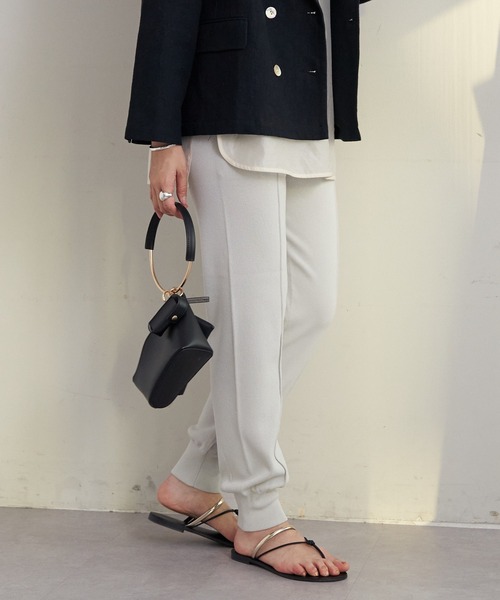 SHENERY（シーナリー）の「ニットジョガーパンツ（その他パンツ・レディース・ライトグレー/アイボリー・FREE）」の11枚目の写真