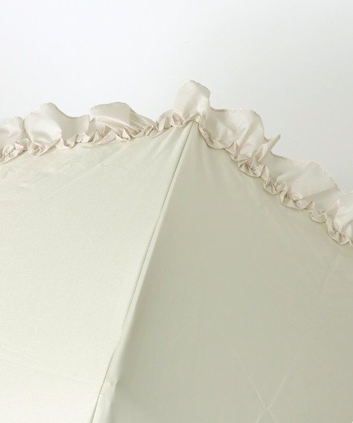 Cepica（セピカ）の「【pink trick / ピンクトリック】フリル完全遮光2段折傘(晴雨兼用)（折りたたみ傘・レディース・ライトパープル/ブラック/オフホワイト/グレイッシュベージュ/ピンク・FREE）」の10枚目の写真