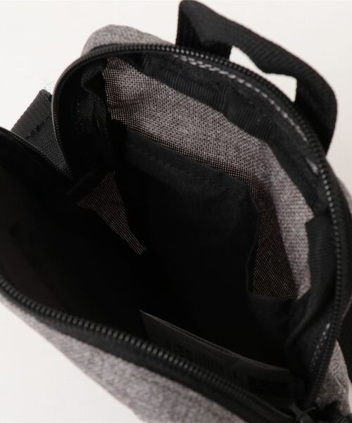PUMA（プーマ）の「《PUMA》プーマ バズ ポータブル（ショルダーバッグ・メンズ・グレー/ブラック/ベージュ/ローズ/オリーブ/コバルトブルー・フリー）」の11枚目の写真