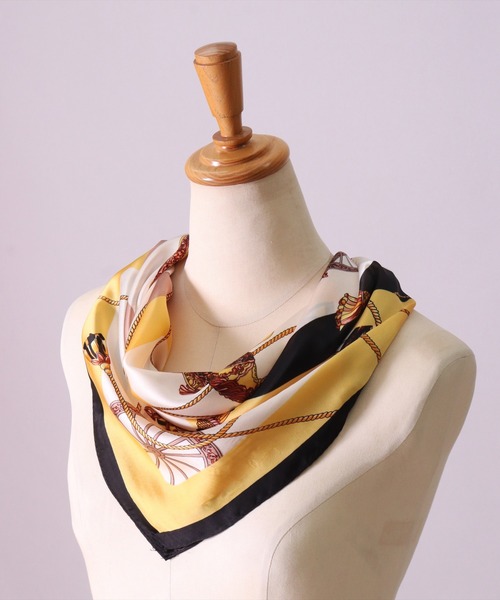 BAYBLO（ベイブロ）の「(BL)【ユニセックス】【リング付き】アソート柄 プリント スカーフ（バンダナ/スカーフ・メンズ・グリーン系その他2/グリーン系その他/ブルー系その他/ホワイト系その他/ブラウン系その他/オレンジ系その他/ベージュ系その他/グリーン系1/ブラック系1/ネイビー系1/イエロー系1・ONE SIZE）」の22枚目の写真