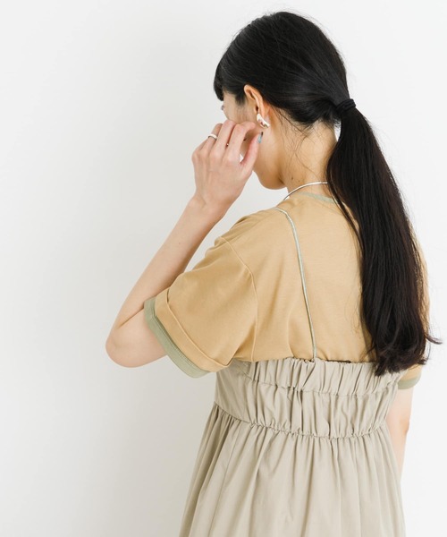 UR Lab.(アーバンリサーチラボ)の「レイヤード風Tシャツ(Tシャツ/カットソー・レディース・ベージュ/ブラック/オフホワイト・FREE)」の4枚目の写真