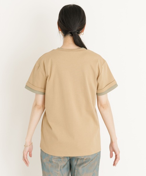 UR Lab.(アーバンリサーチラボ)の「レイヤード風Tシャツ(Tシャツ/カットソー・レディース・ベージュ/ブラック/オフホワイト・FREE)」の5枚目の写真