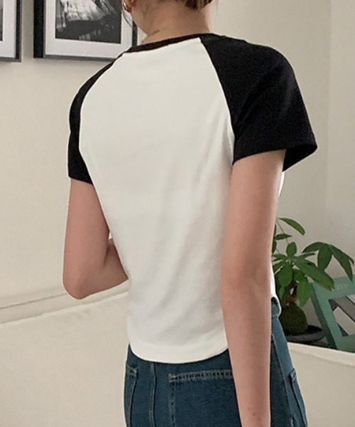 deux amour(ドゥーザムール)の「ラグラン配色短丈半袖Tシャツ(Tシャツ/カットソー・レディース・ホワイト・FREE)」の7枚目の写真