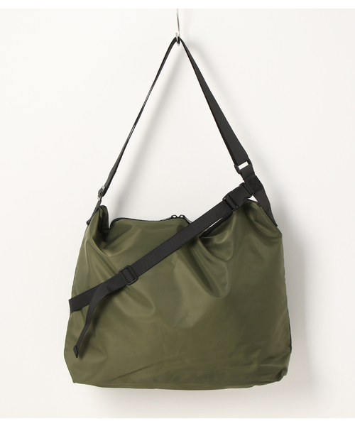 SVEC（シュベック）の「シンプル ビックショルダーバッグ（ショルダーバッグ・レディース・ブラック/カーキ・FREE）」の22枚目の写真