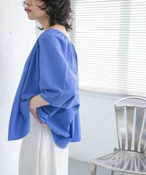 KBF（ケイビーエフ）の「前後2WAYボリュームブラウス（シャツ/ブラウス・レディース・オフホワイト/ミント/ブルー/ダークブラウン・ONE）」の20枚目の写真