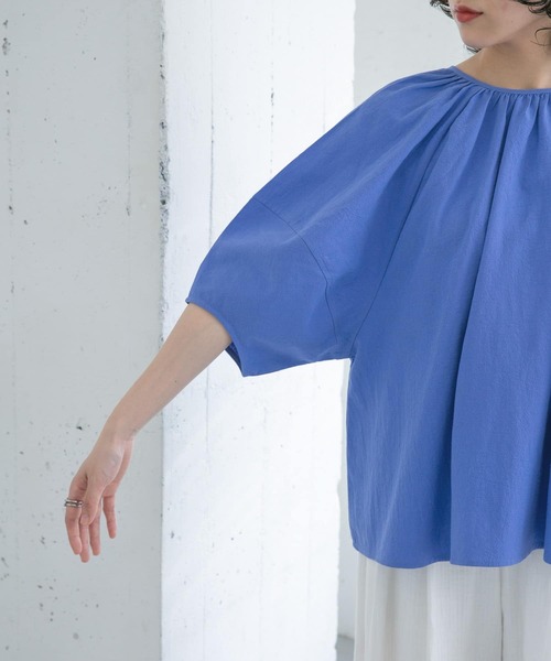 KBF（ケイビーエフ）の「前後2WAYボリュームブラウス（シャツ/ブラウス・レディース・オフホワイト/ミント/ブルー/ダークブラウン・ONE）」の7枚目の写真