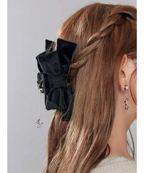 EATME（イートミー）の「ベロアリボンバンスクリップ（バレッタ/ヘアクリップ・レディース・ブラック・FREE）」の9枚目の写真