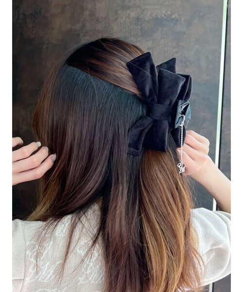 EATME（イートミー）の「ベロアリボンバンスクリップ（バレッタ/ヘアクリップ・レディース・ブラック・FREE）」の10枚目の写真