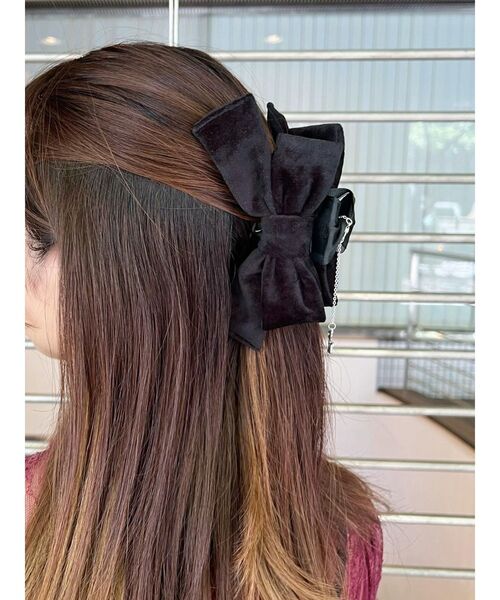EATME（イートミー）の「ベロアリボンバンスクリップ（バレッタ/ヘアクリップ・レディース・ブラック・FREE）」の11枚目の写真