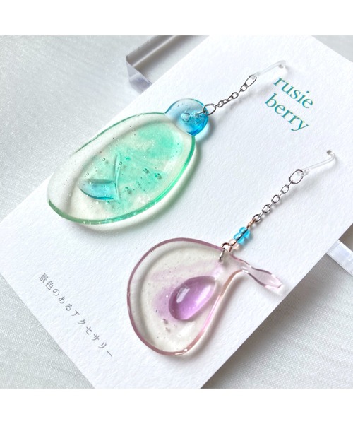 【売り切れ】透き通る紫と緑のイヤリング 売り切れ】透き通る紫と緑のイヤリング 売り切れ】透き通る紫と緑の