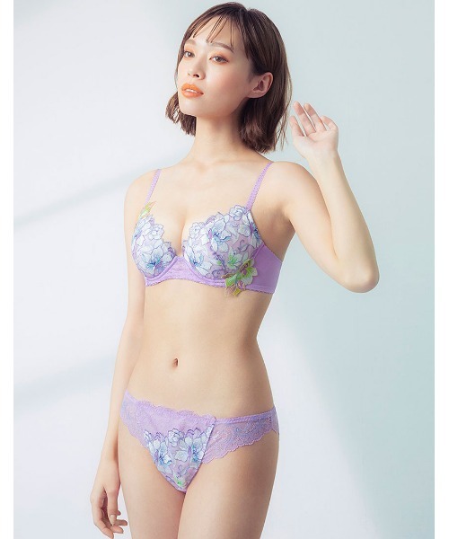 Wing Lesiage(ウイングレシアージュ)の「ペアショーツ Tバック 「2860シリーズ」(ショーツ・レディース・スモークピンク/クリーム/パープル/グレイッシュブルー/ターコイズブルー/ワインレッド・M)」の9枚目の写真