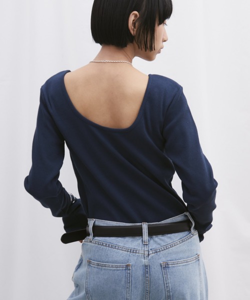 Aunt Marie's(アントマリーズ)の「カップ付バックオープンロングスリーブトップス/カットソー(Tシャツ/カットソー・レディース・ホワイト/ブラック/チャコールグレー/グレー/ネイビー/ブラウン・FREE)」の11枚目の写真