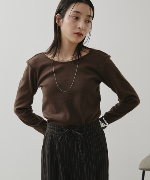 アンドマリー トップス Aunt Marie's（アントマリーズ）の「メニーギャザーシアートップス（T