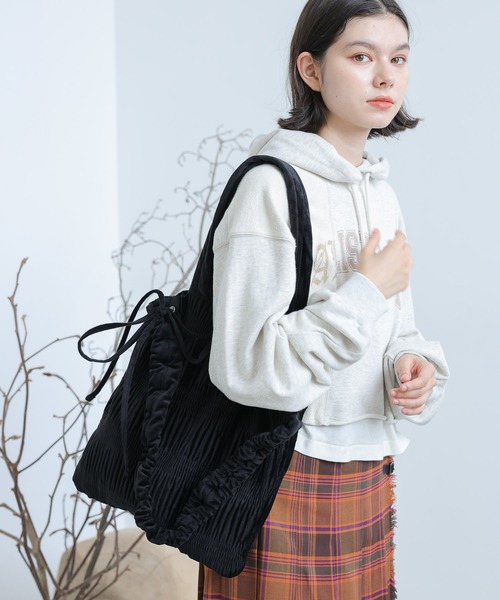 niko and...(ニコアンド)の「オリジナルギャザー2WAYトートバッグ(トートバッグ・レディース・オレンジ/ブラック/ブルー・0)」の2枚目の写真
