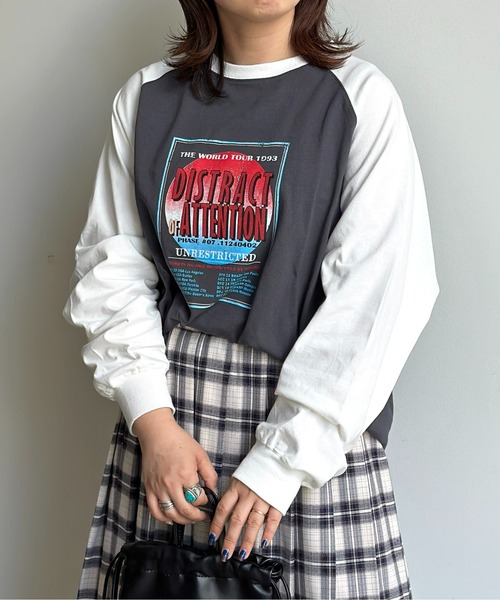 CPCM(シーピーシーエム)の「ツアーロゴラグランロンT(Tシャツ/カットソー・メンズ・オフホワイト/チャコールグレー/ホワイト・FREE)」の13枚目の写真