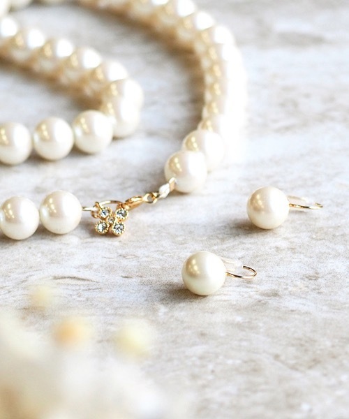 itam(アイタム)の「【itam】アイタム/ ステンレス 1粒パール ノンホールピアス M (パールサイズ 0.8CM)/ 金属アレルギー対応/結婚式(イヤリング・レディース・ゴールド・FREE)」の4枚目の写真