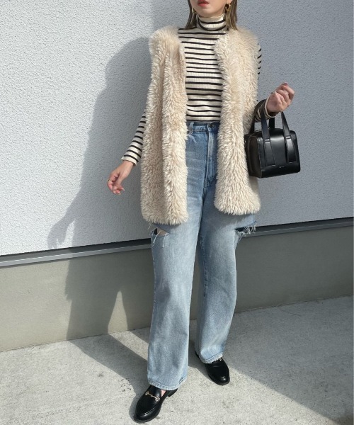 y/m by misato（イムバイミサト）の「袖ボタンハイネックニットトップス（ニット/セーター・レディース・ブルー/ブラック/マルチ/アイボリー・FREE）」の5枚目の写真