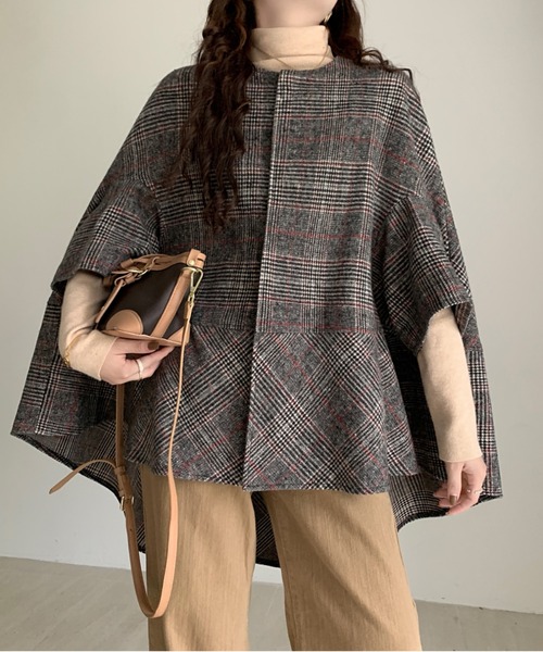 emi+(エミプラス)の「ビックシルエットチェック柄ドルマンポンチョ(ポンチョ・レディース・ブラック系その他/グレー系その他/グレー系その他2・M/L)」の9枚目の写真