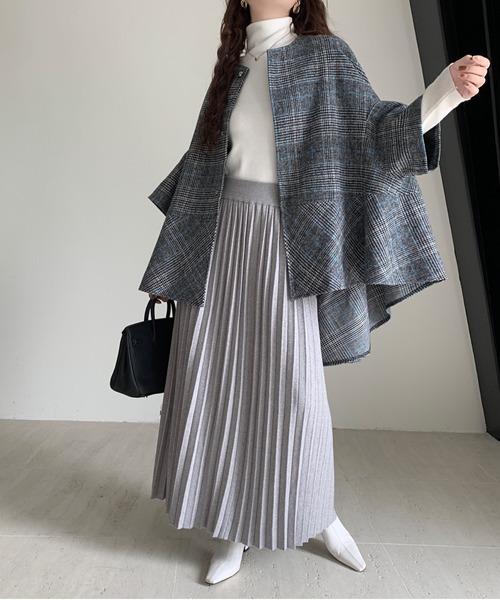 emi+(エミプラス)の「ビックシルエットチェック柄ドルマンポンチョ(ポンチョ・レディース・ブラック系その他/グレー系その他/グレー系その他2・M/L)」の15枚目の写真