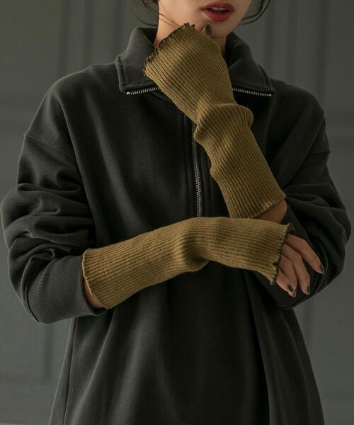 coen(コーエン)の「メローアームウォーマー(アームカバー・レディース・オリーブ/イエロー/ブラック・FREE)」の3枚目の写真