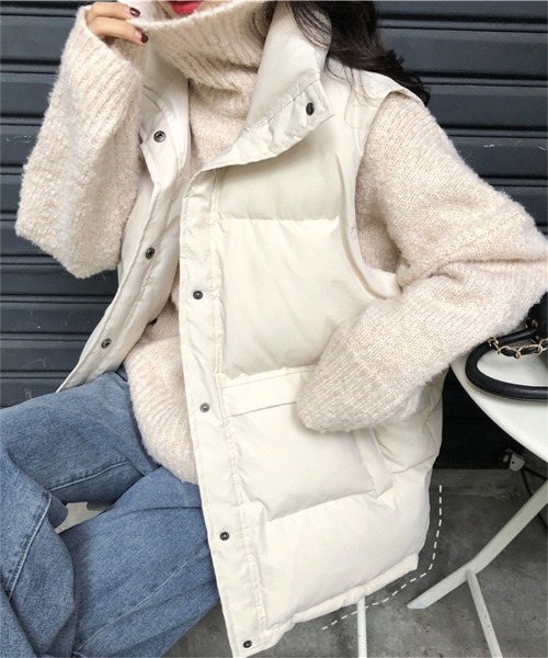 Ritzy（リッツィー）の「オーバーサイズ スタンドカラー エコダウンベスト（ダウンベスト・レディース・ブラック/ホワイト・M/L）」の16枚目の写真